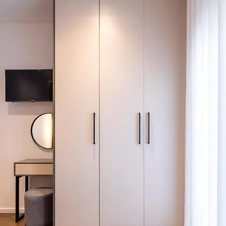 The Five Star Apartment-tsimiski Street