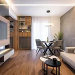 The Five Star Apartment-tsimiski Street Selanik