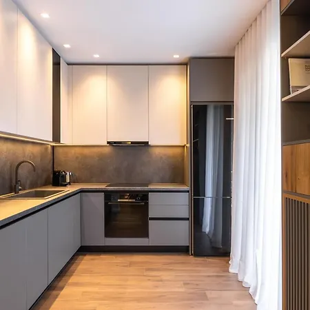The Five Star Apartment-tsimiski Street Апартаменты